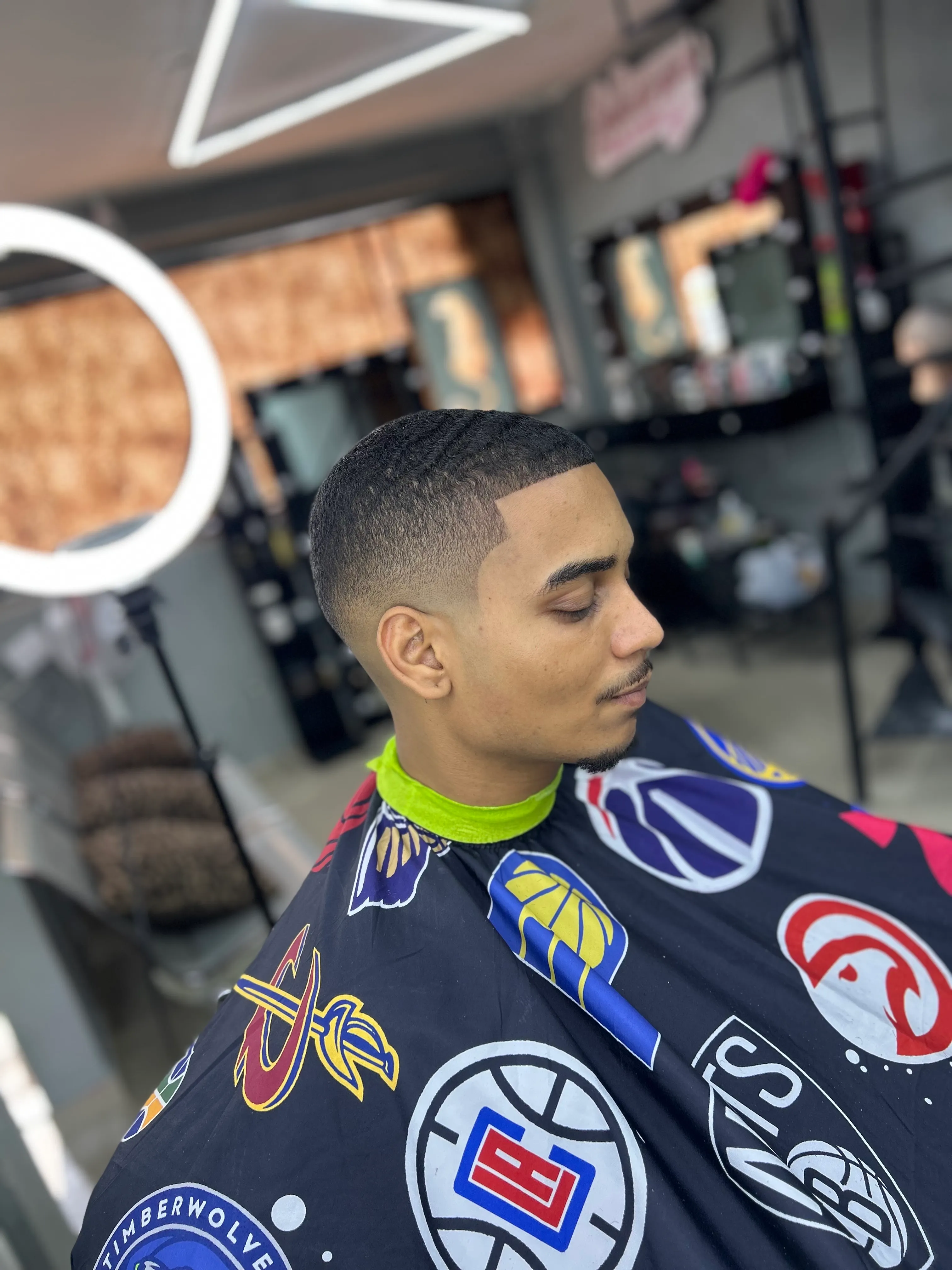 cortes de adultos - Imagen 1