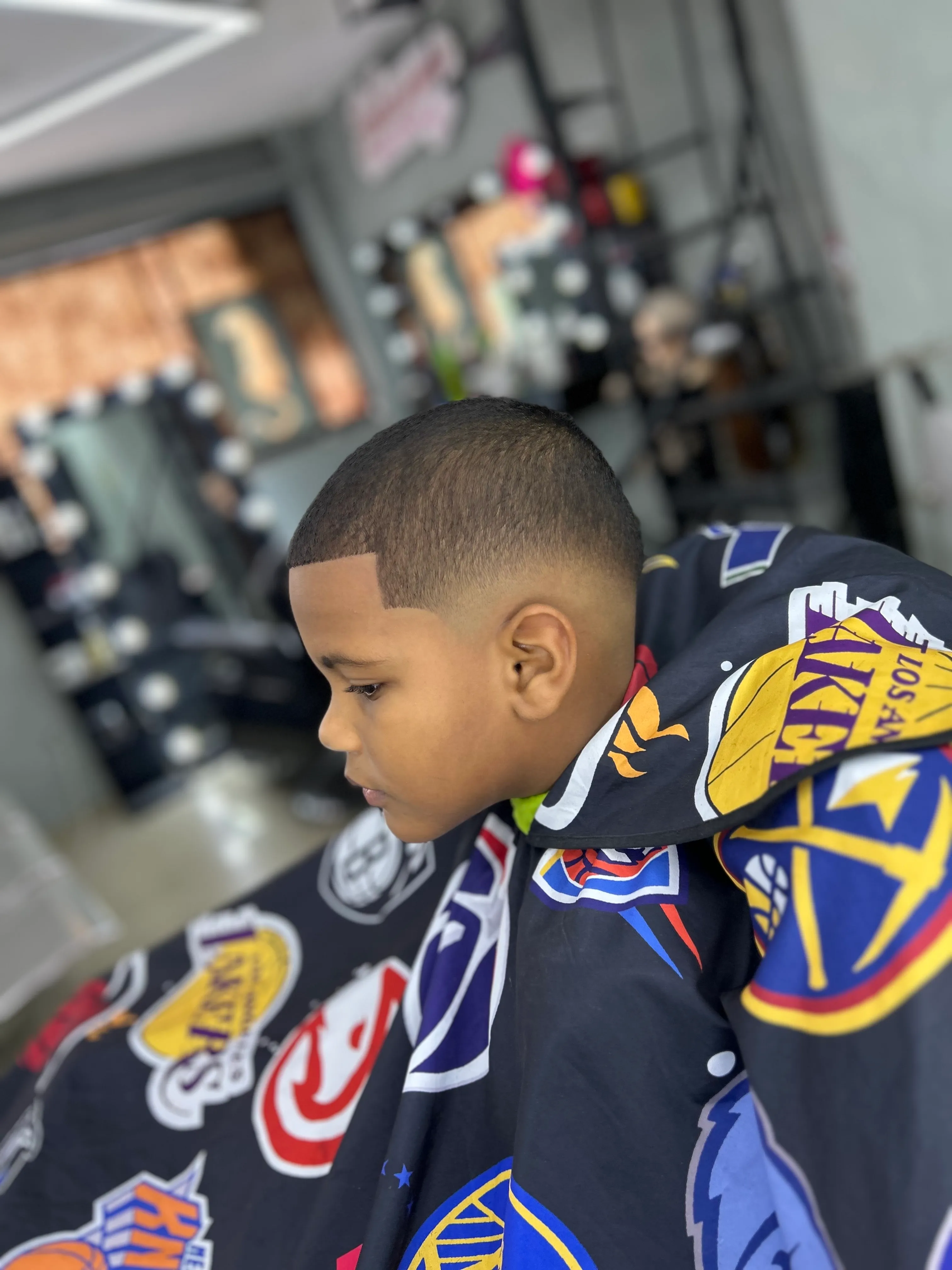   cortes de niños con algunos diseños  - Imagen 1