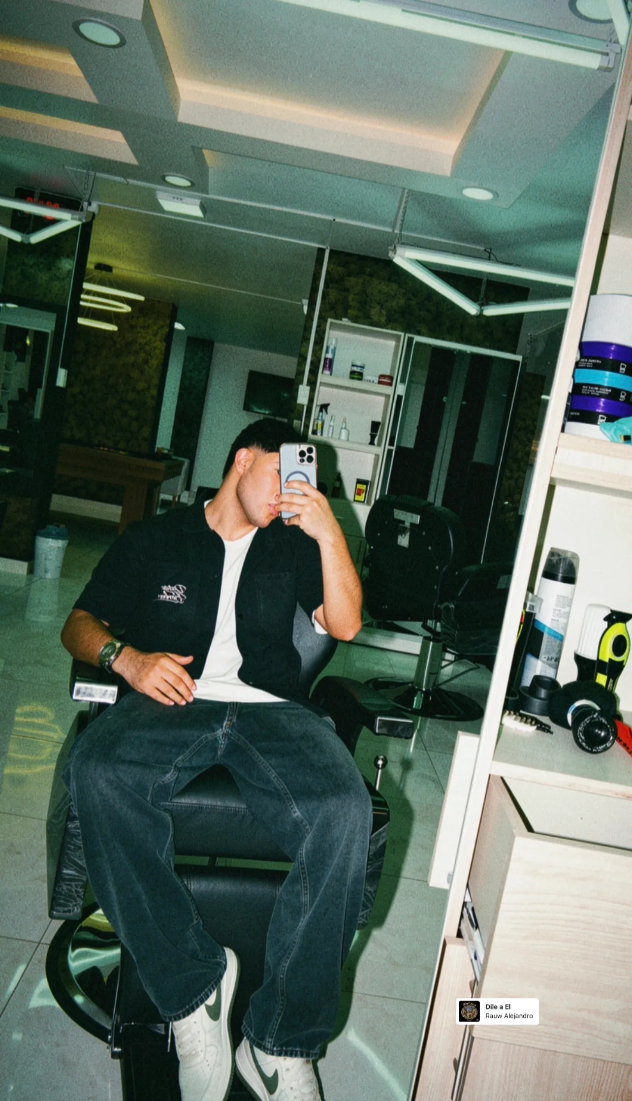 ANDREW • BARBER