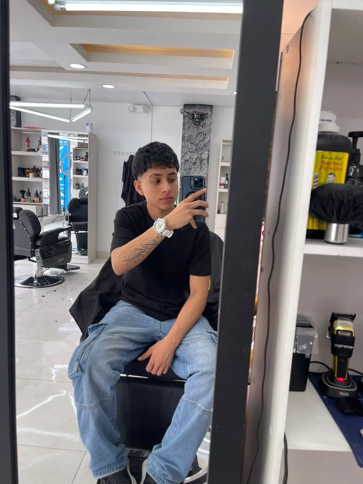 JESÚS • BARBER
