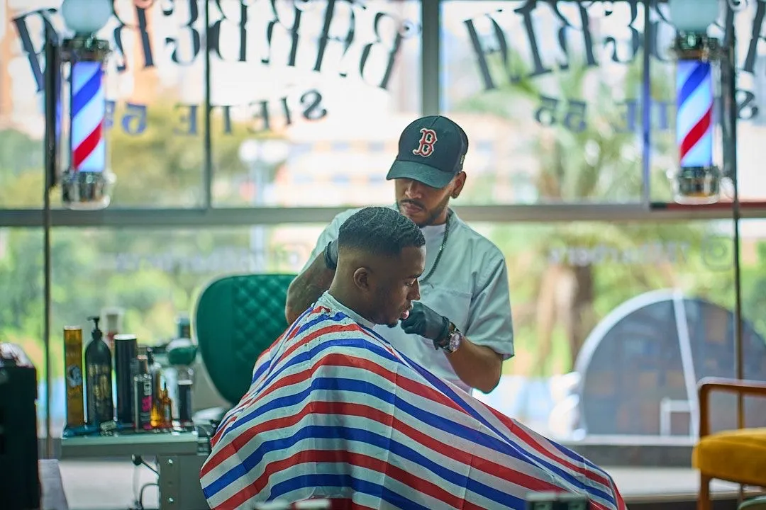 Corte profesional de cabello - Imagen 1