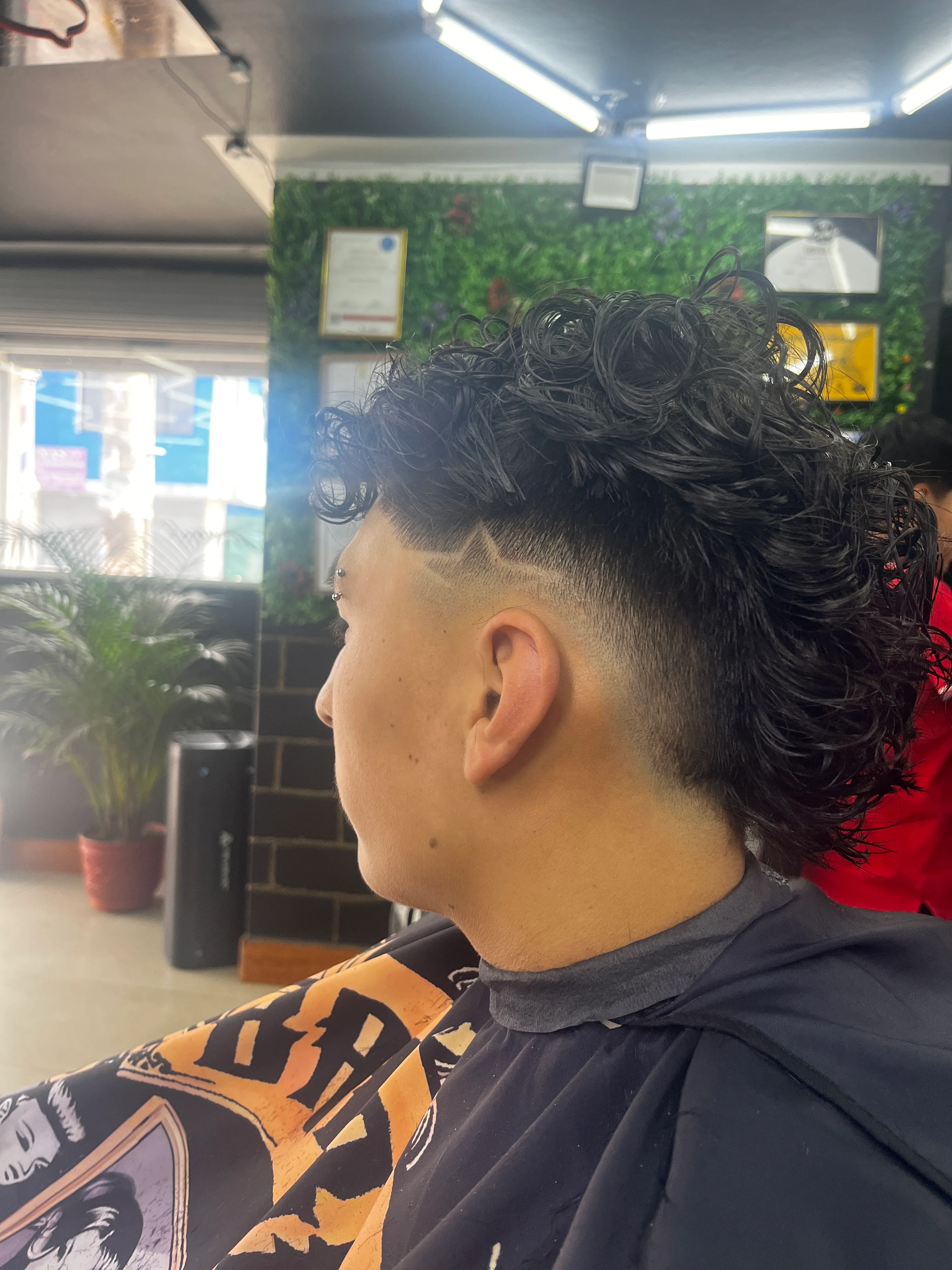 ondulaciones + fade + bebida