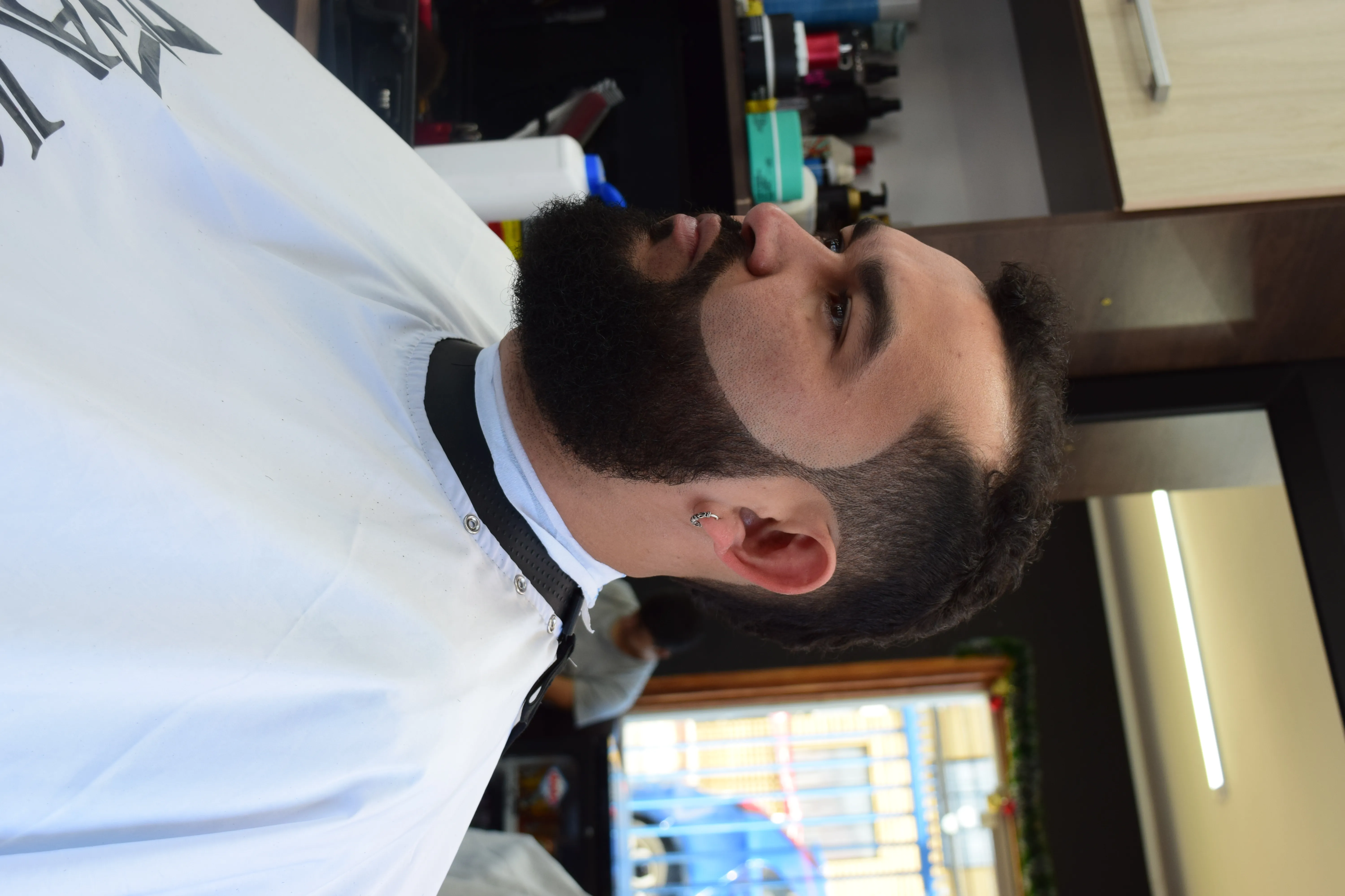 BARBA + CORTE + CEJAS - Imagen 1