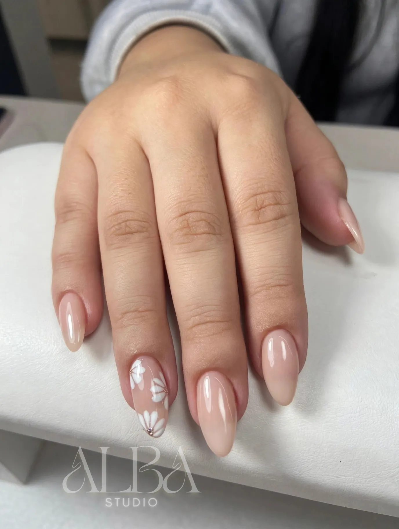 banho de gel para unhas naturais