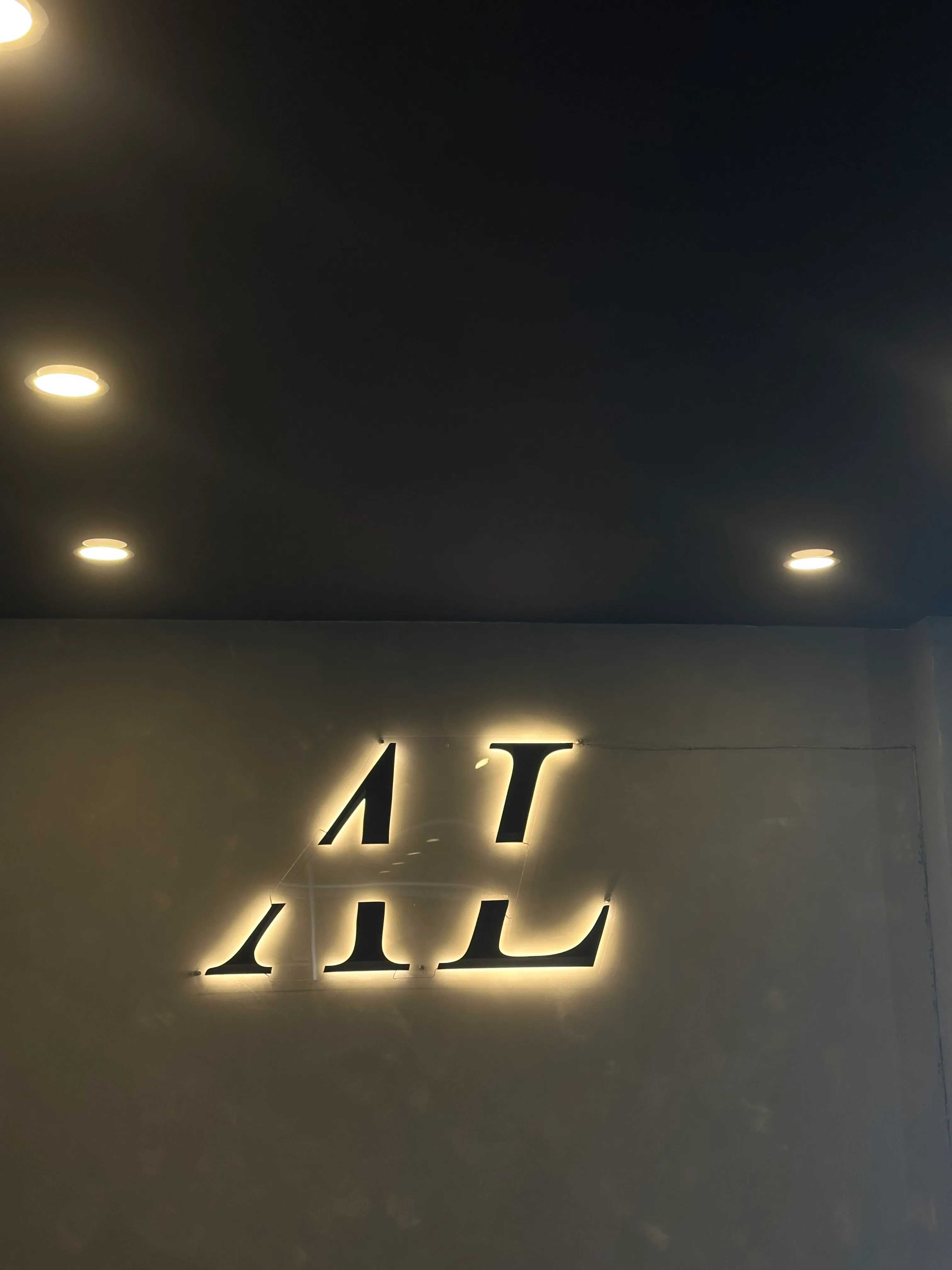 ALEJANDRO LÓPEZ BARBER STUDIO