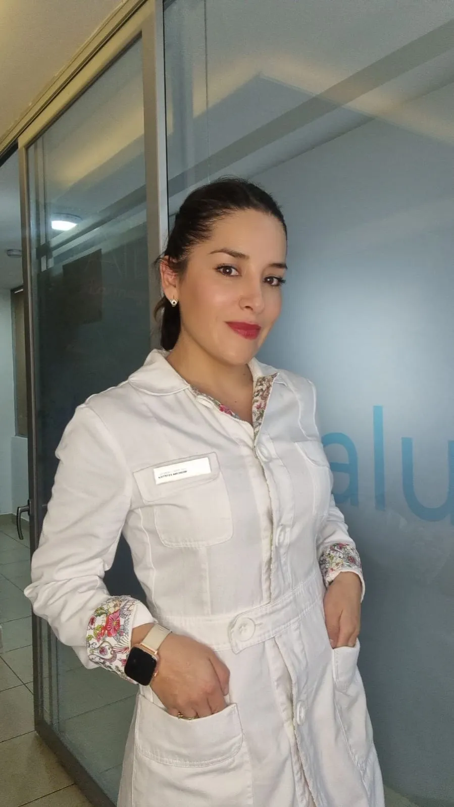 Ana Elizabeth Cadena Velastegui