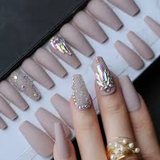 MANICURE PRESS ON