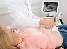 ECOGRAFIA PELVICA TRANSVESICAL