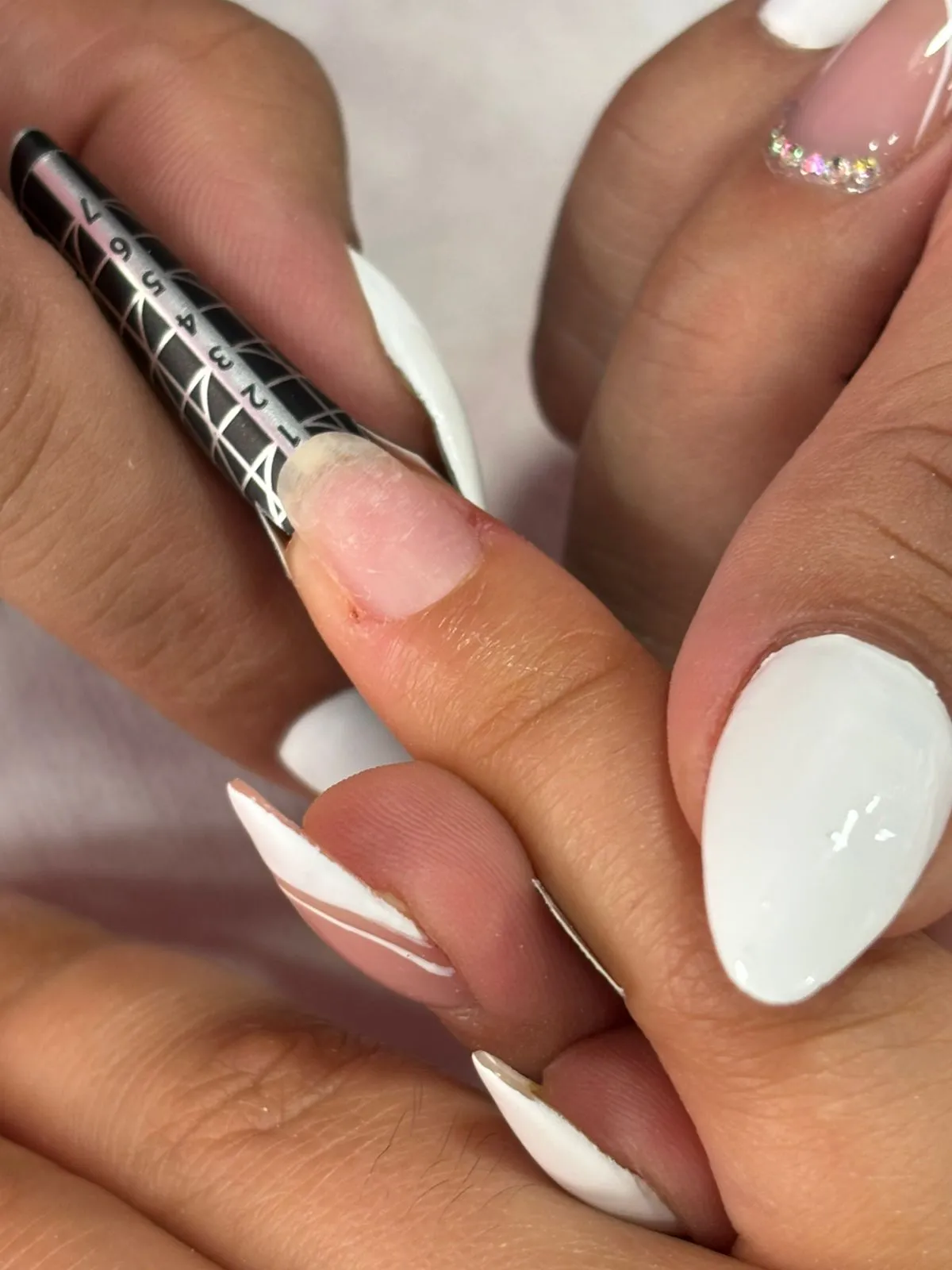 Extensión de uñas Acrílicas - Imagen 4