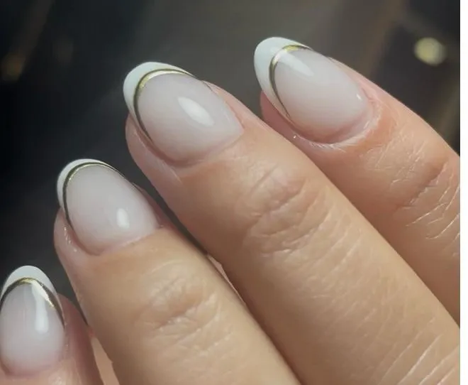 Uñas Polygel + Esmaltado Permanente (1 o 2 tono)