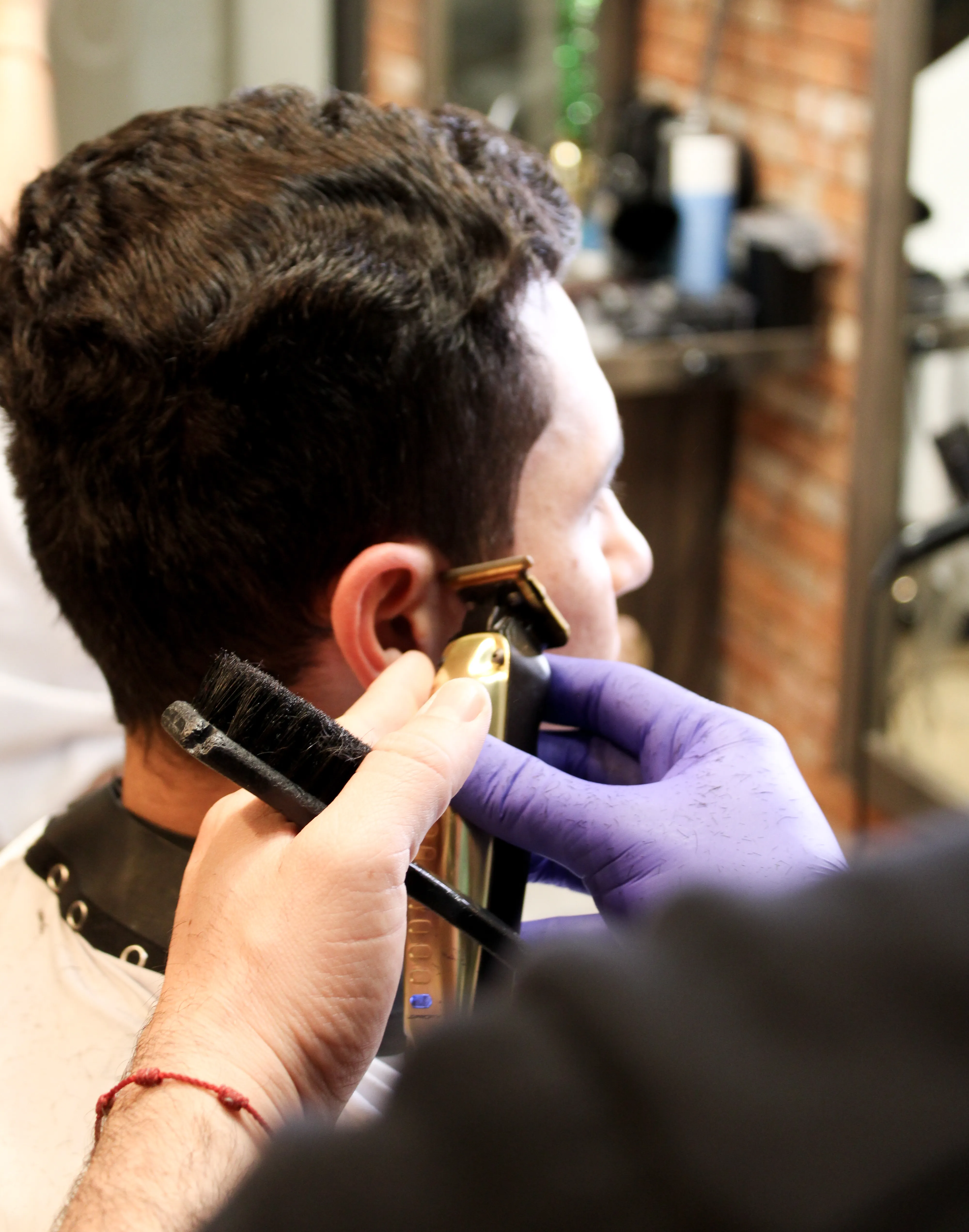 Corte de Cabello+Limpieza Facial
