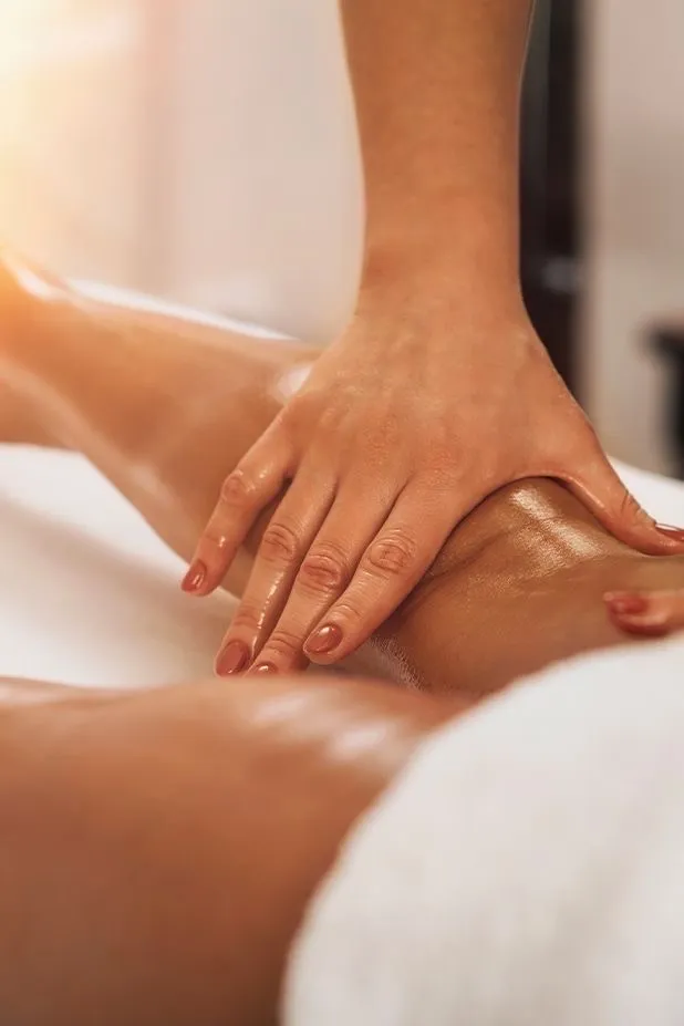 Drenaje linfático una zona corporal (30 min) (𝟐𝟎% 𝐨𝐟𝐟 𝐝𝐢́𝐚𝐬 𝐦𝐢𝐞𝐫𝐜𝐨𝐥𝐞𝐬)