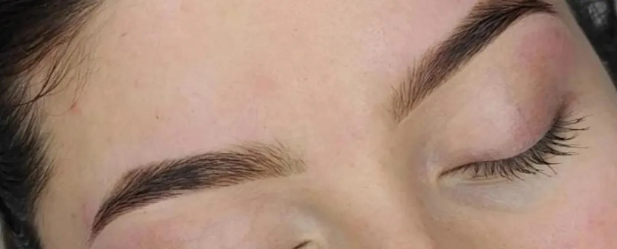 Perfilado de cejas + henna (con Marce)
