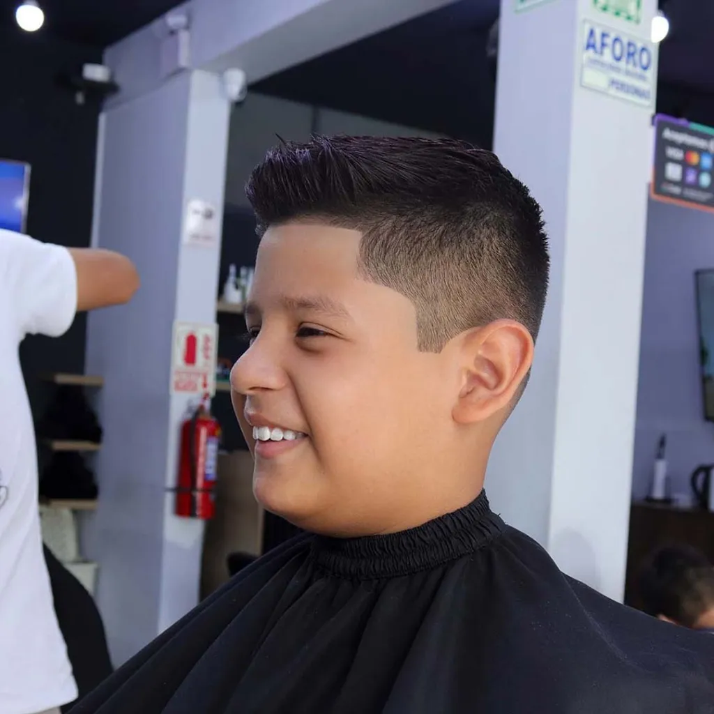 Corte de Cabello y Perfilado de Barba - 2