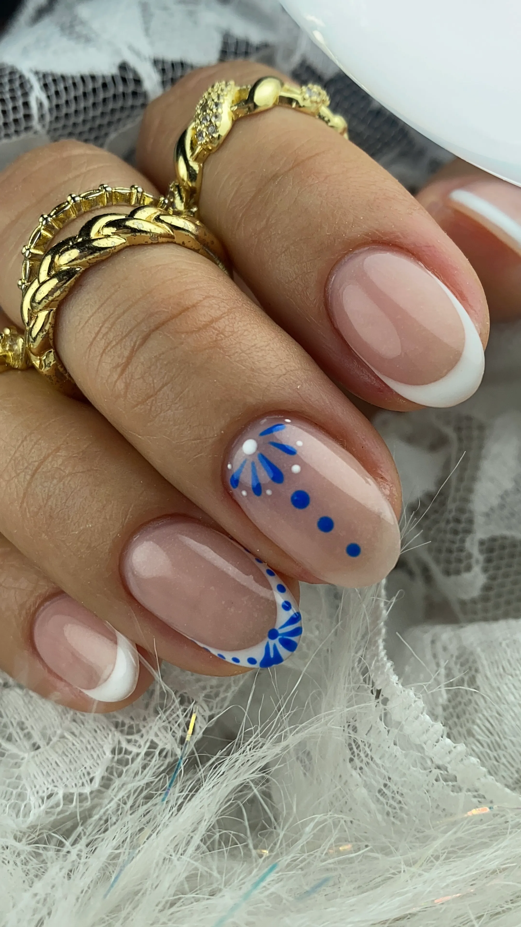 MANICURE SEMIPERMANENTE