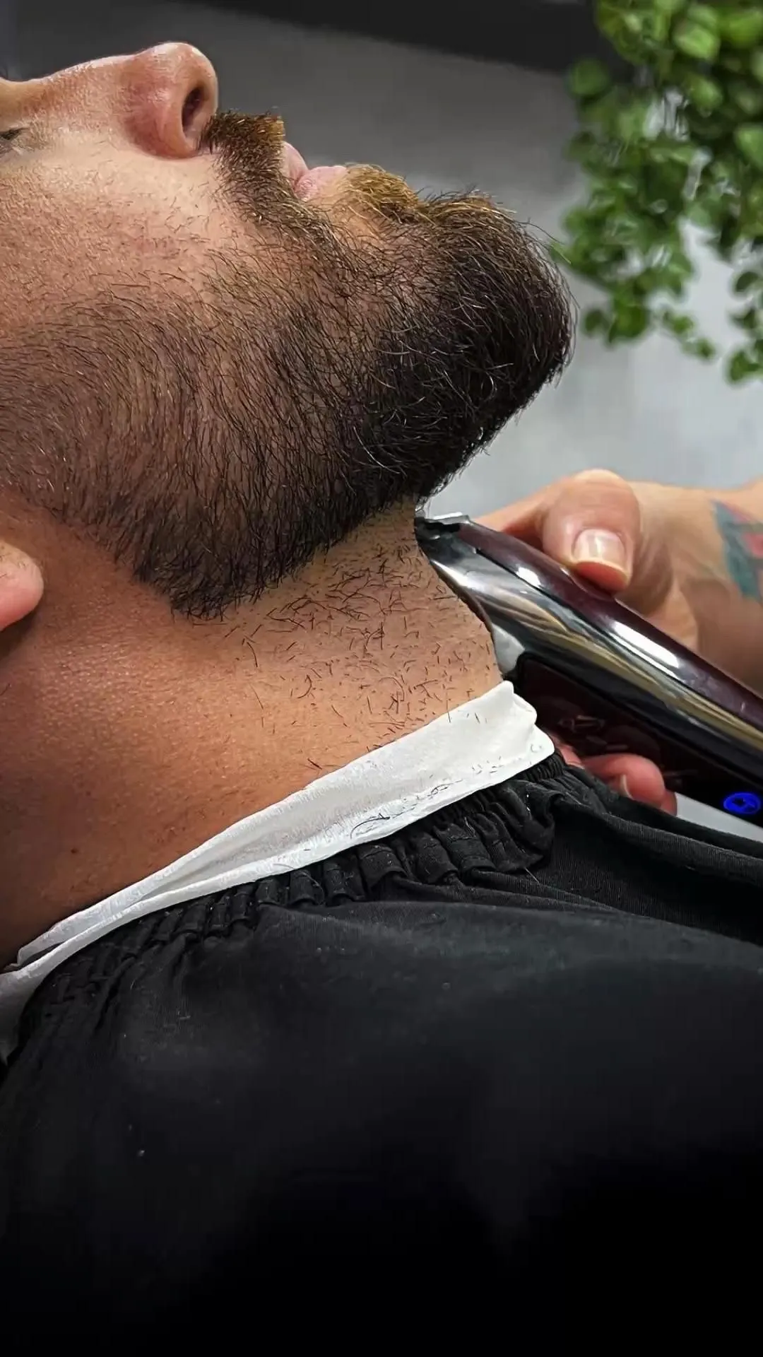 CORTE DE BARBA - Imagen 1