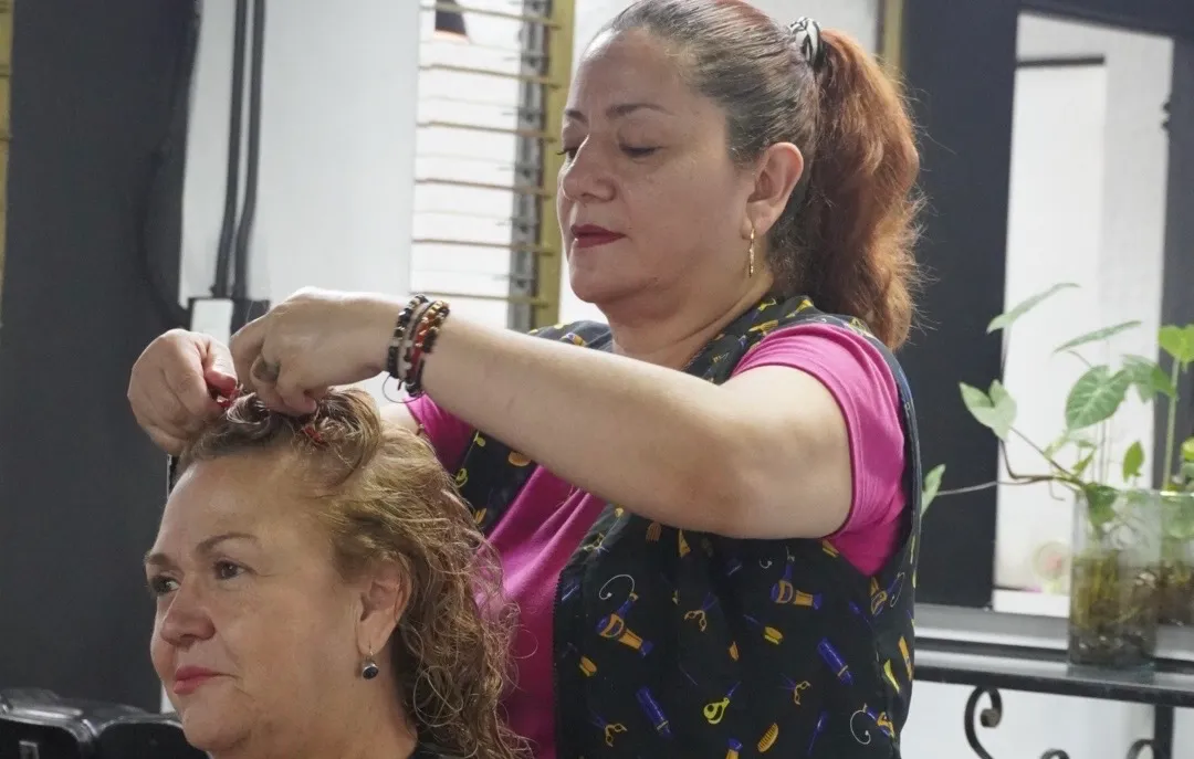 servicio de peluquería  (cotizaciones 321 7608311  )