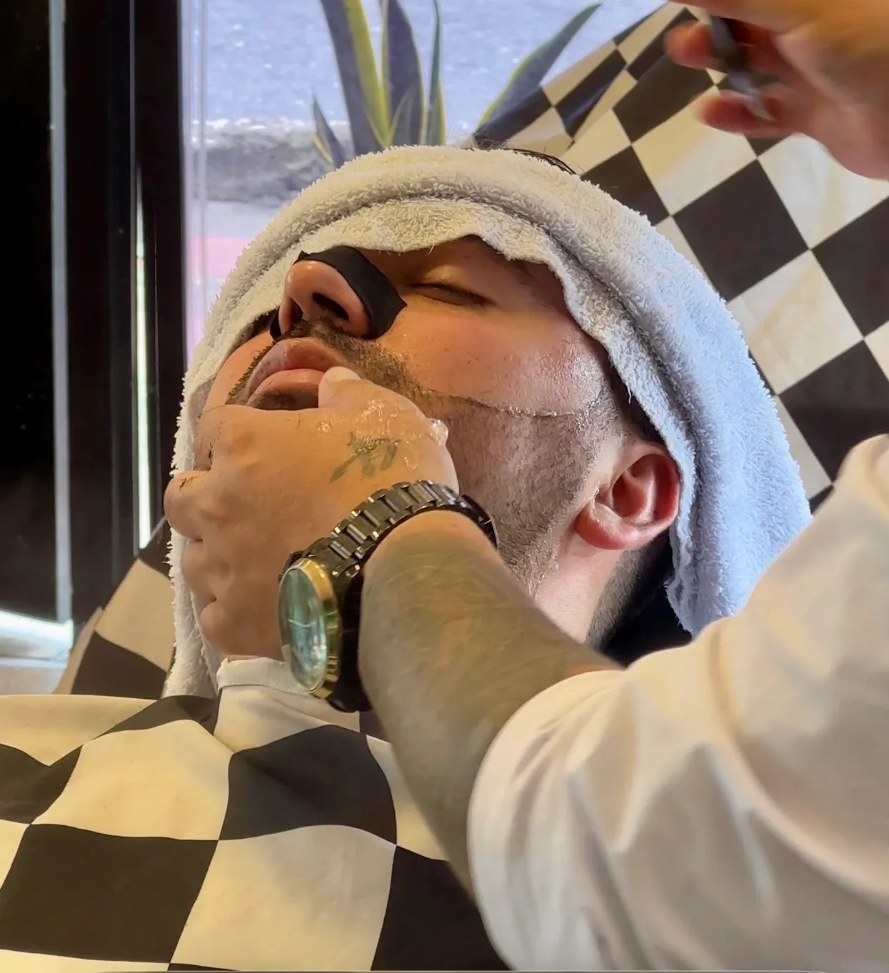 Corte y ritual de barba