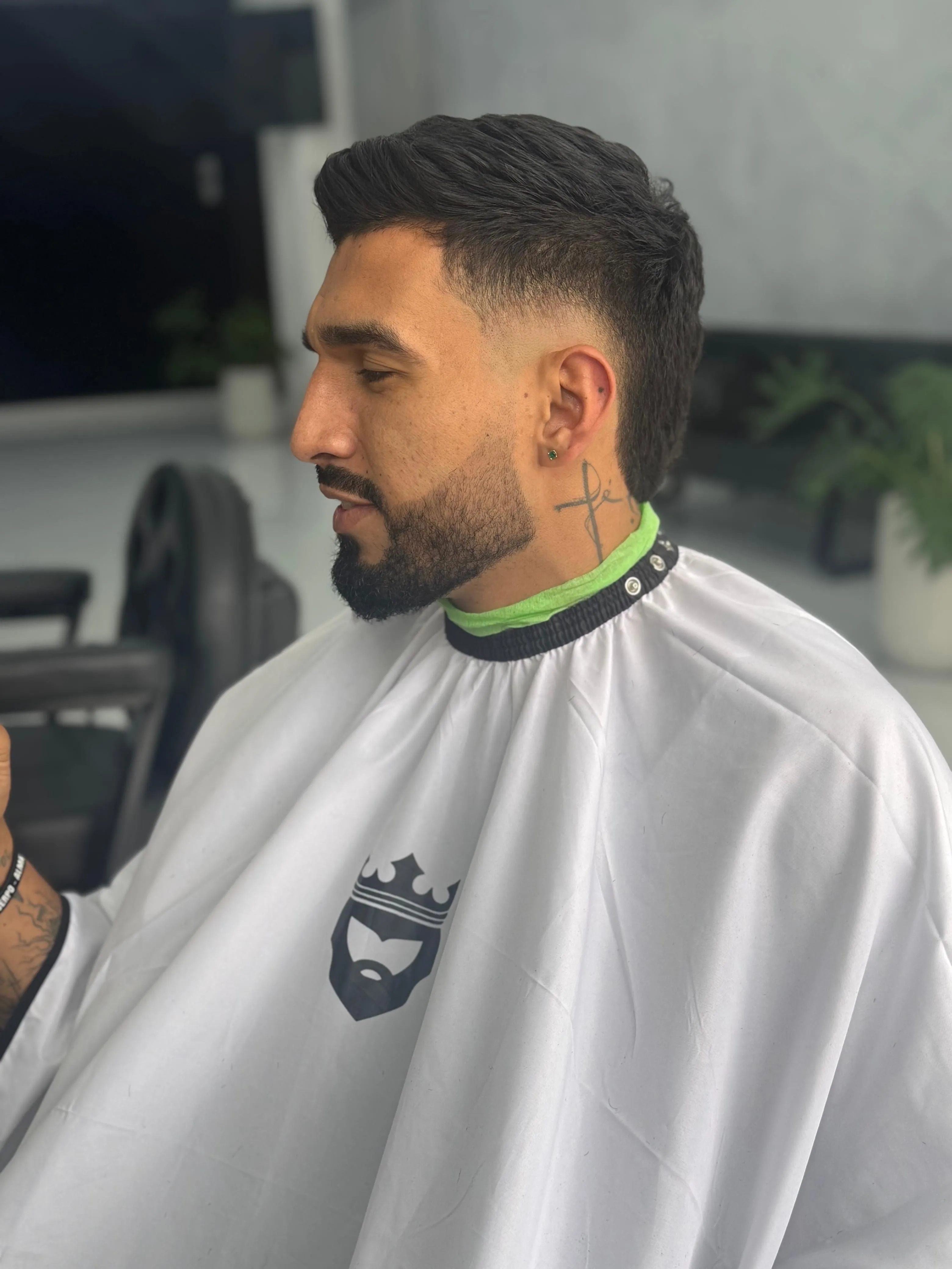 CORTE,CEJAS, BARBA Y PIGMENTO.🤴