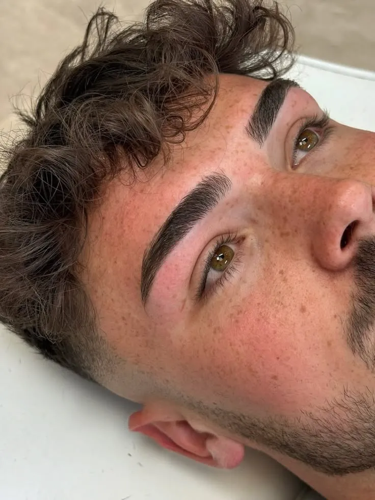 PLANCHADO DE CEJAS