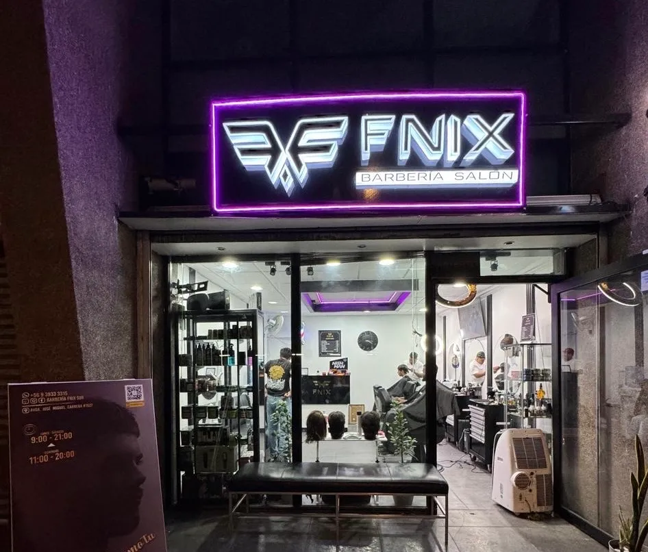 SedeBarbería Fnix sede sur Unimarc del parque.
