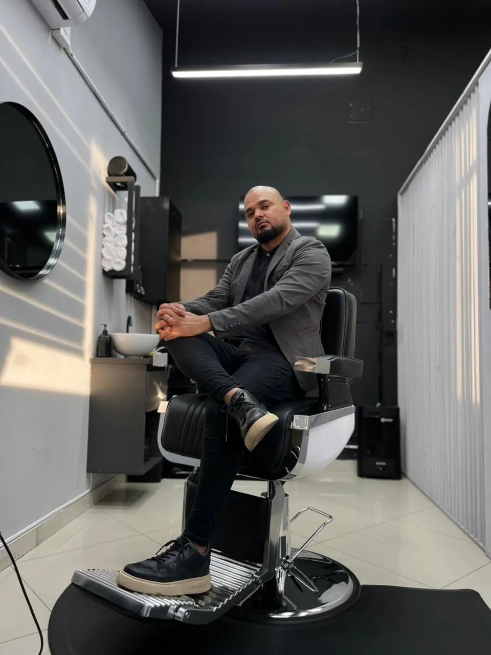 Corte VIP (David Durango) - Imagen 1