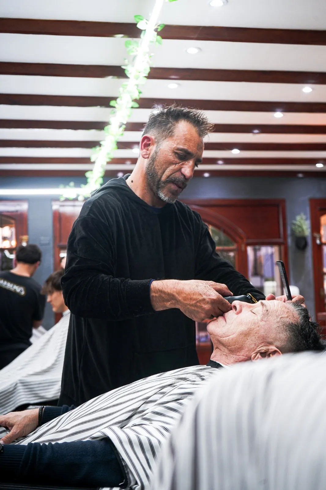 Corte y barba - Imagen 1