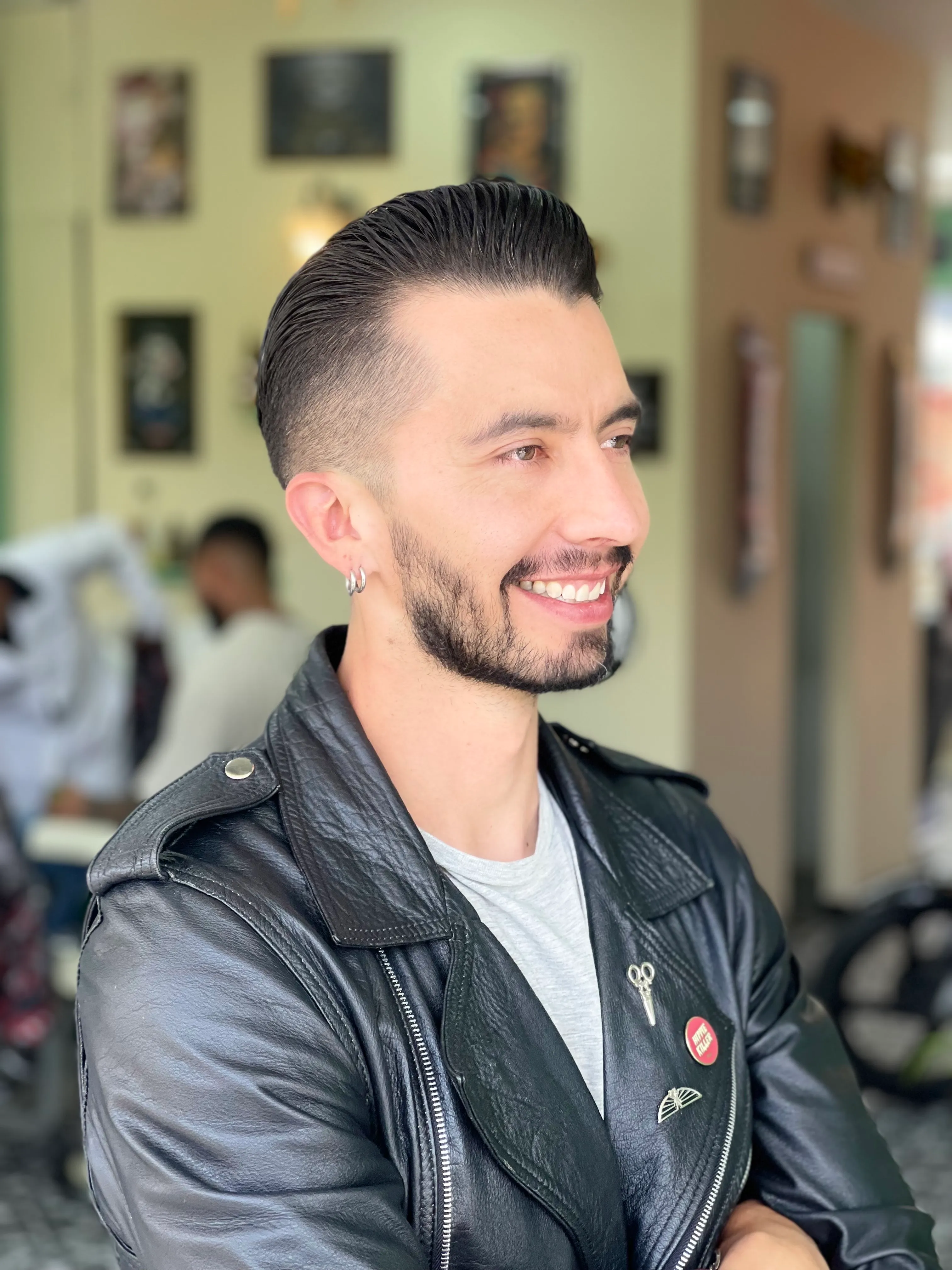 Corte y Barba + Limpieza Facial