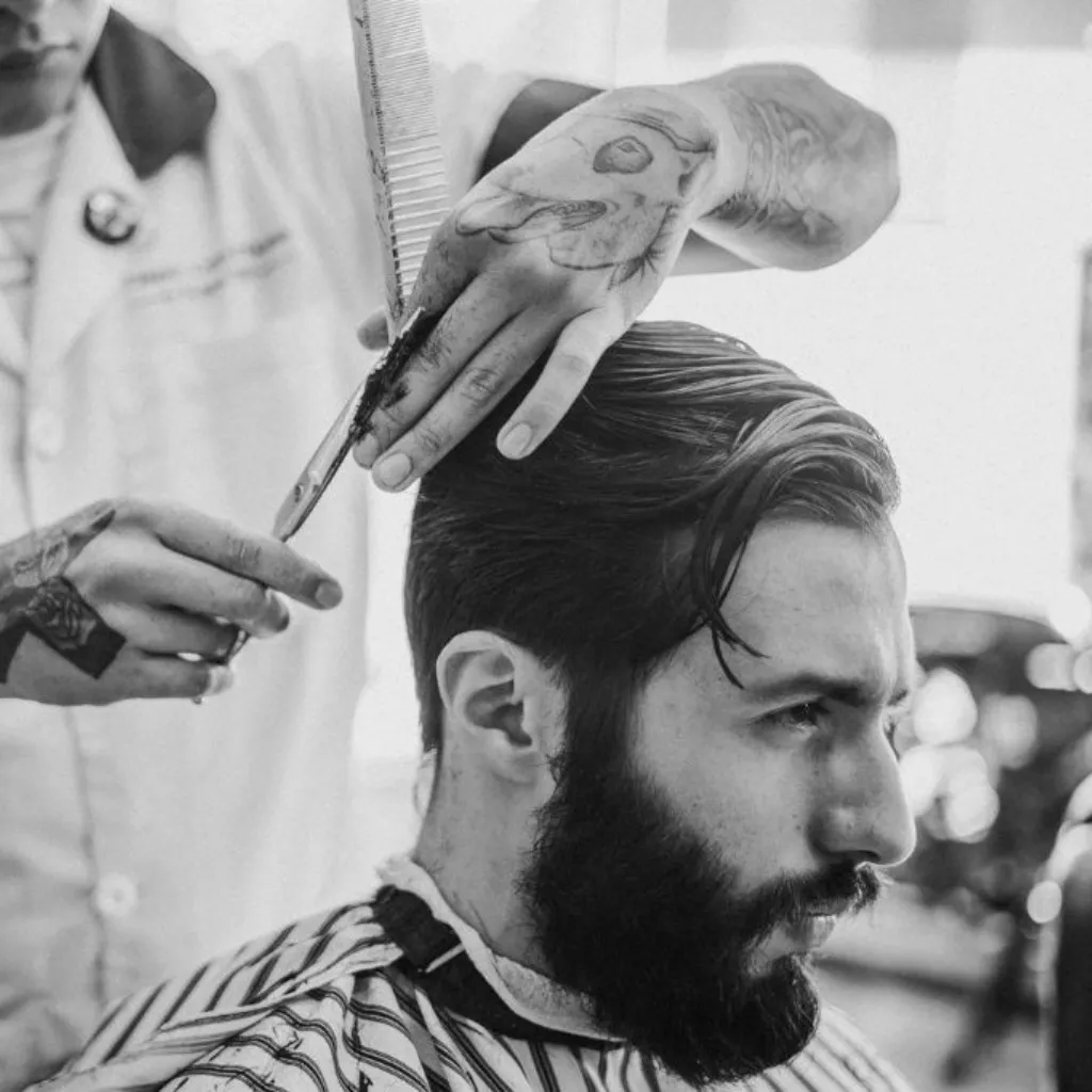 Corte y barba