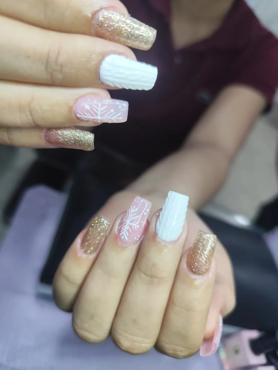 Manicure uñas en baño en Acrílico