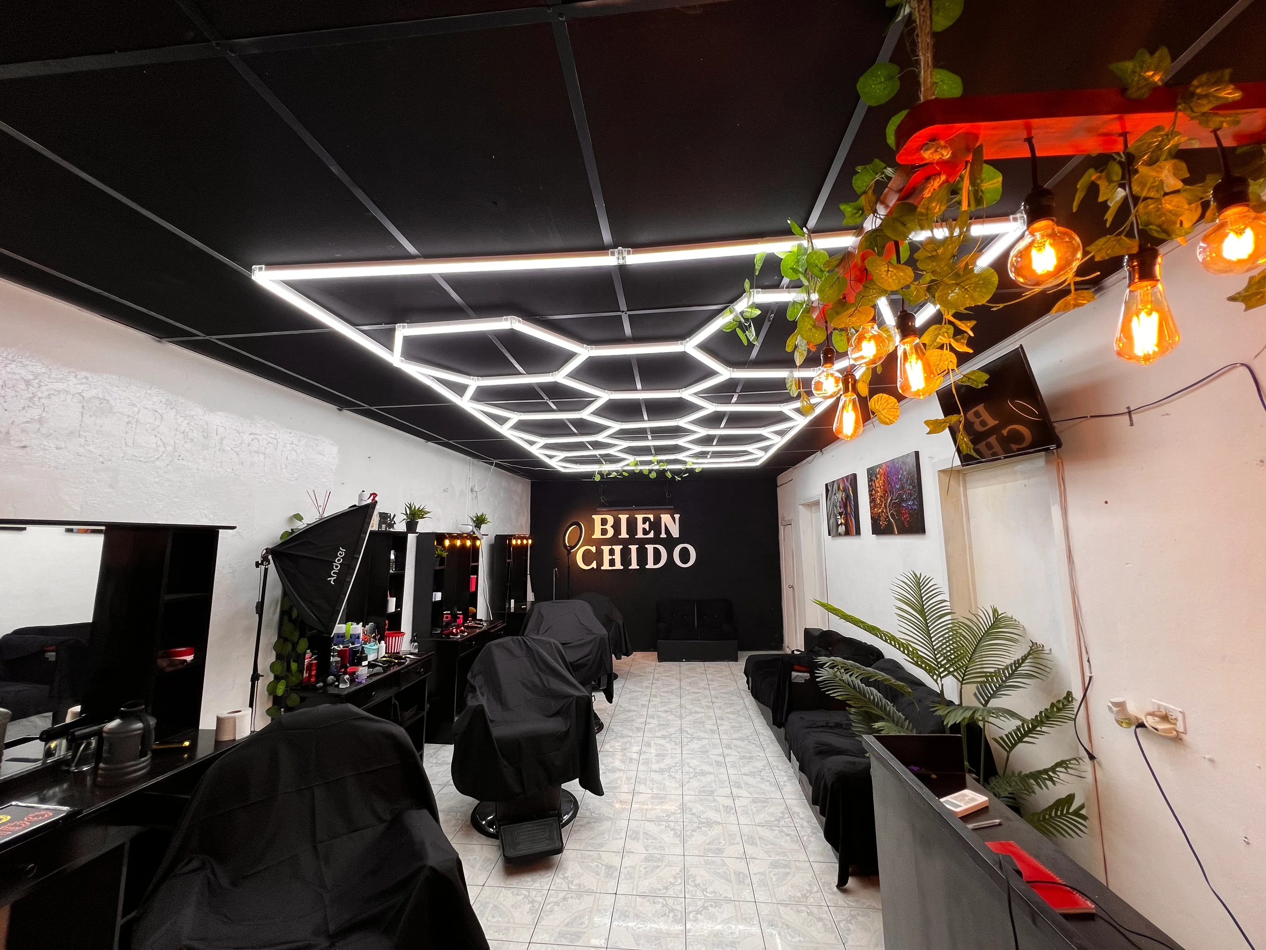 BIEN CHIDO “experiencias en barberia”