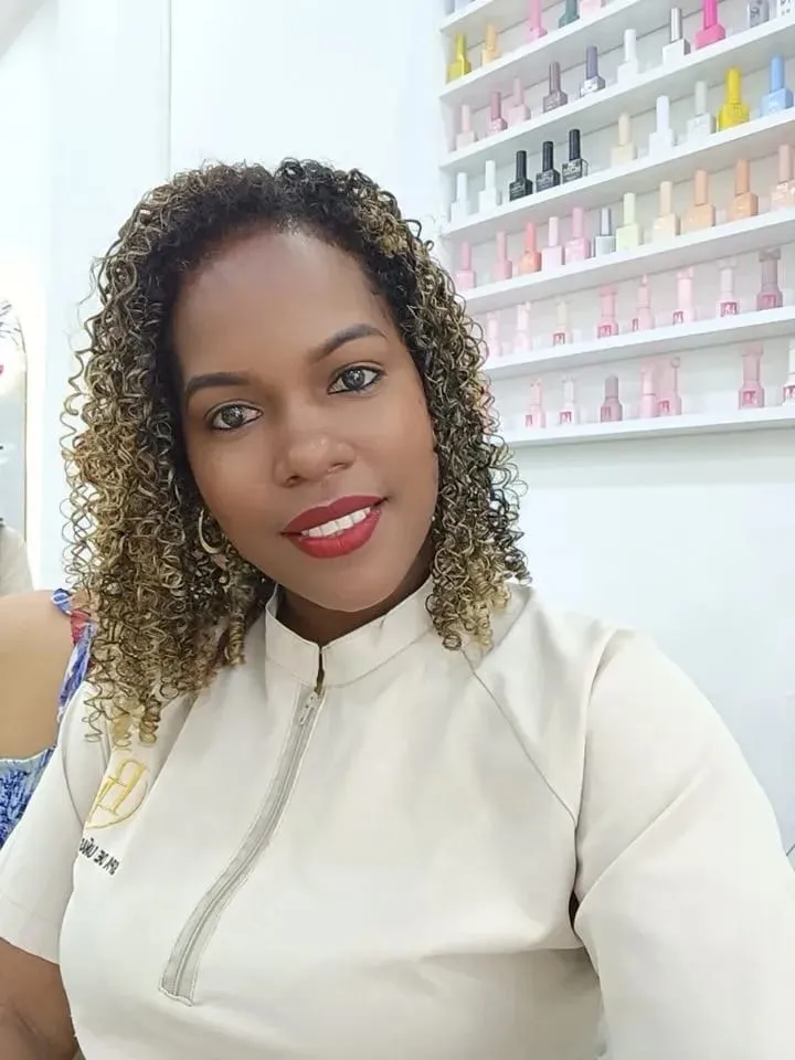 GLENDA LASTRA