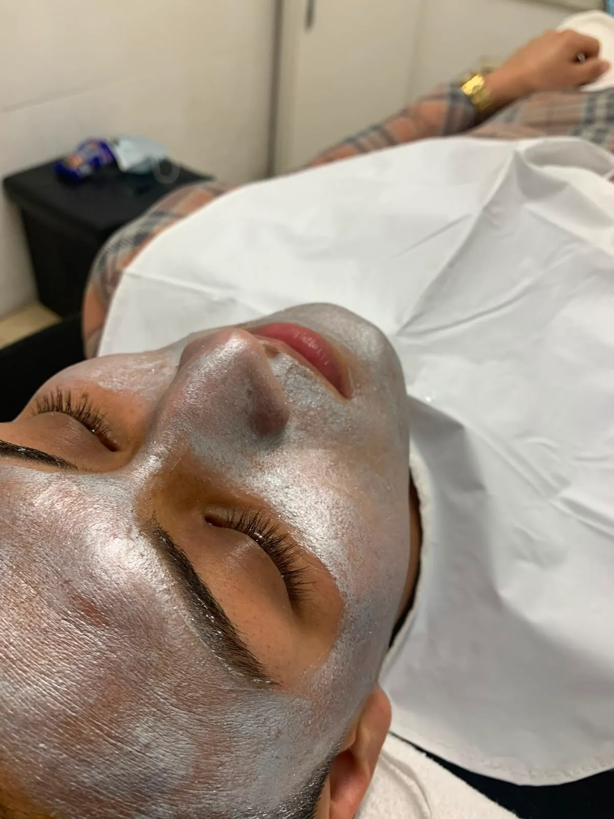 LIMPIEZA FACIAL PROFUNDA