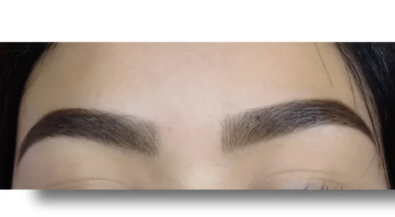 Diseño y Perfilado de Cejas + Henna - Imagen 1