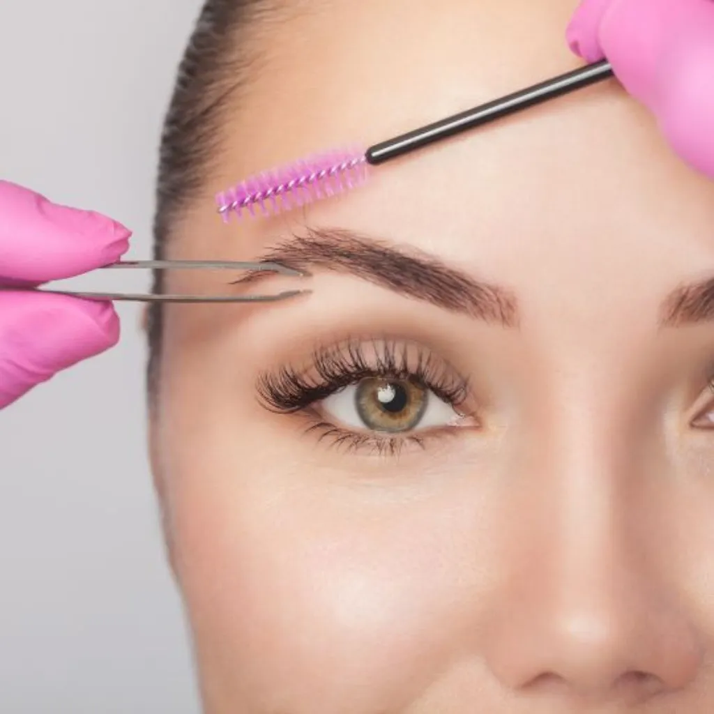Perfilado de cejas