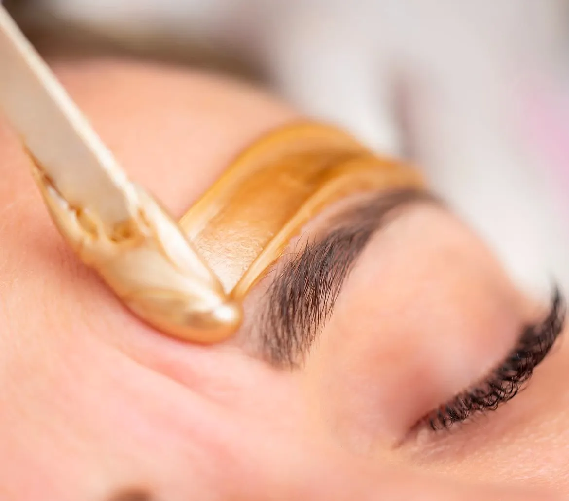 Spa en Depilación de Cejas y Bozo - Imagen 1