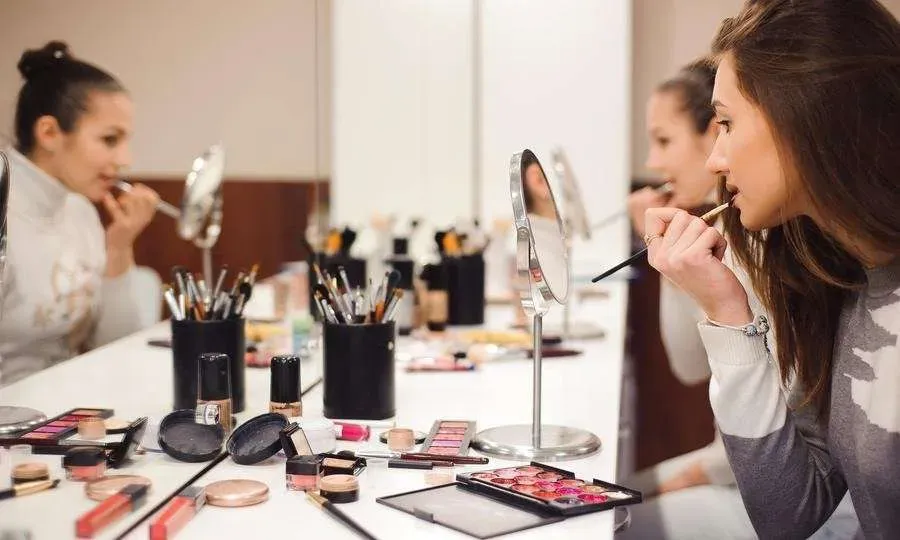 Curso de Automaquillaje - Imagen 1