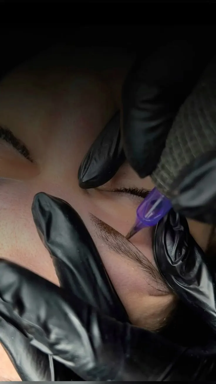 MICROPIGMENTACIÓN DE CEJAS