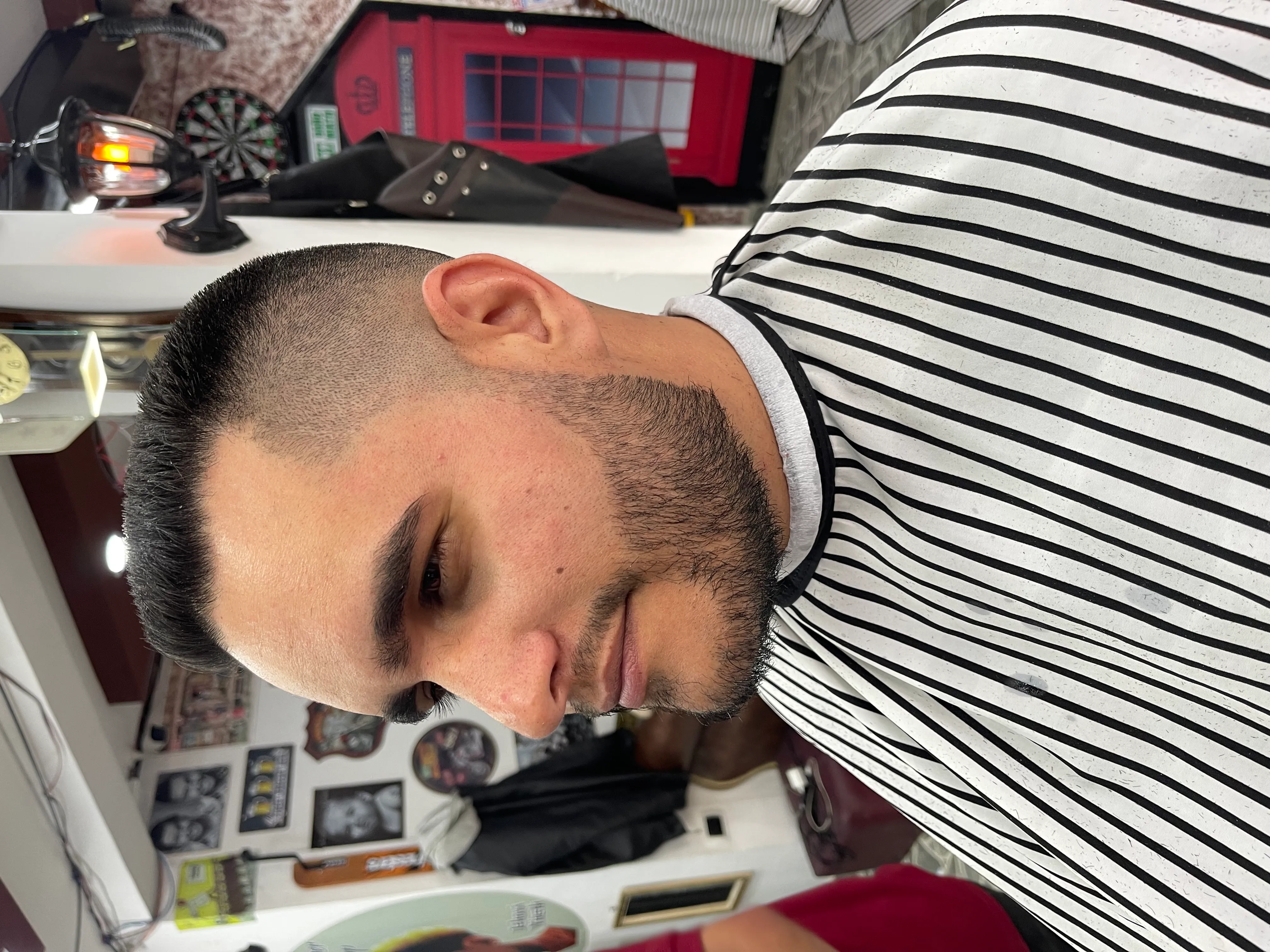 Arreglo de barba y perfilado de cejas