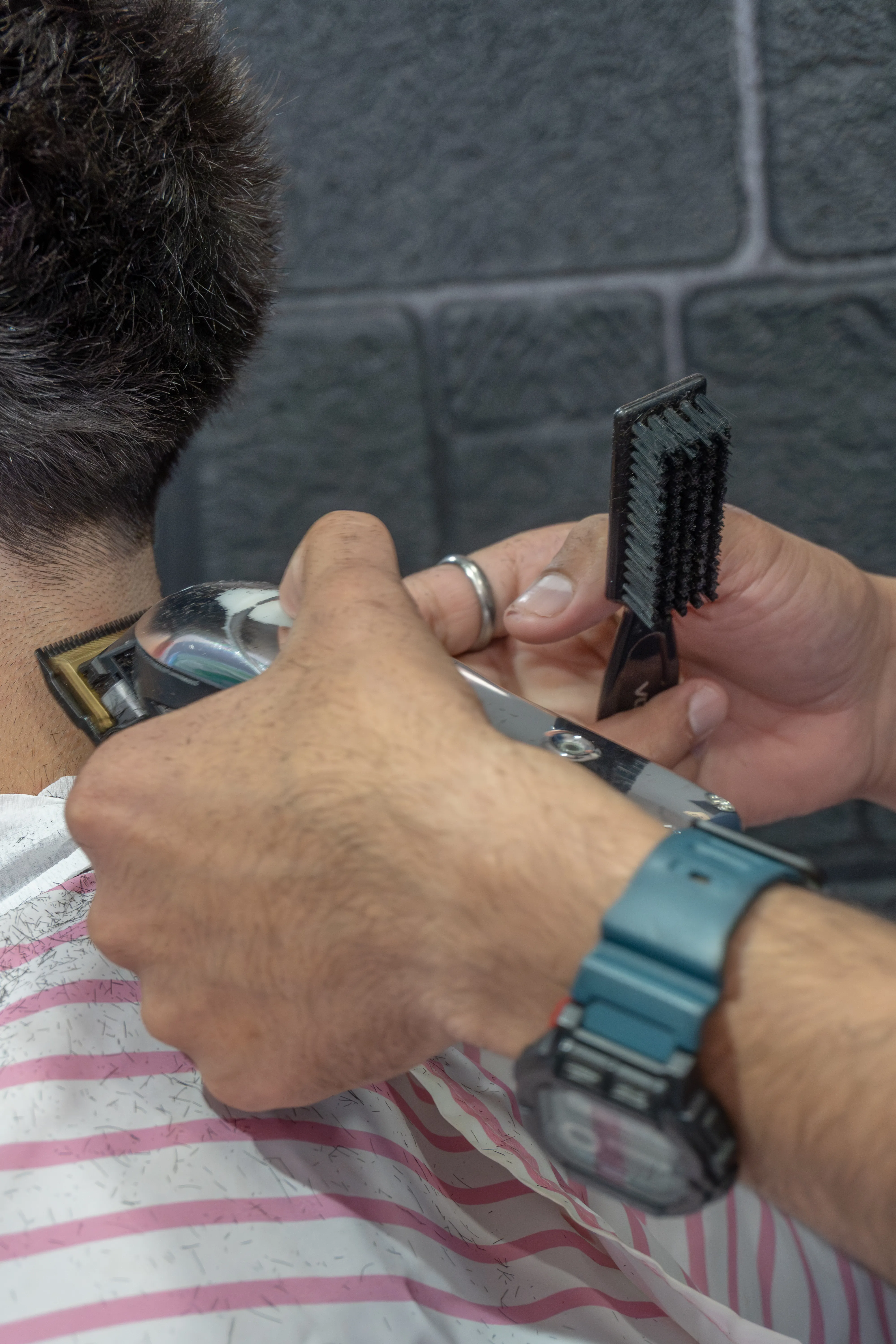 CORTE Y ARREGLO DE BARBA