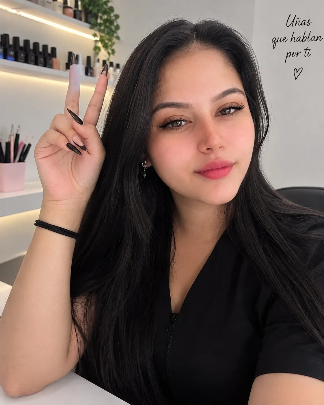 Andrea Rivera 