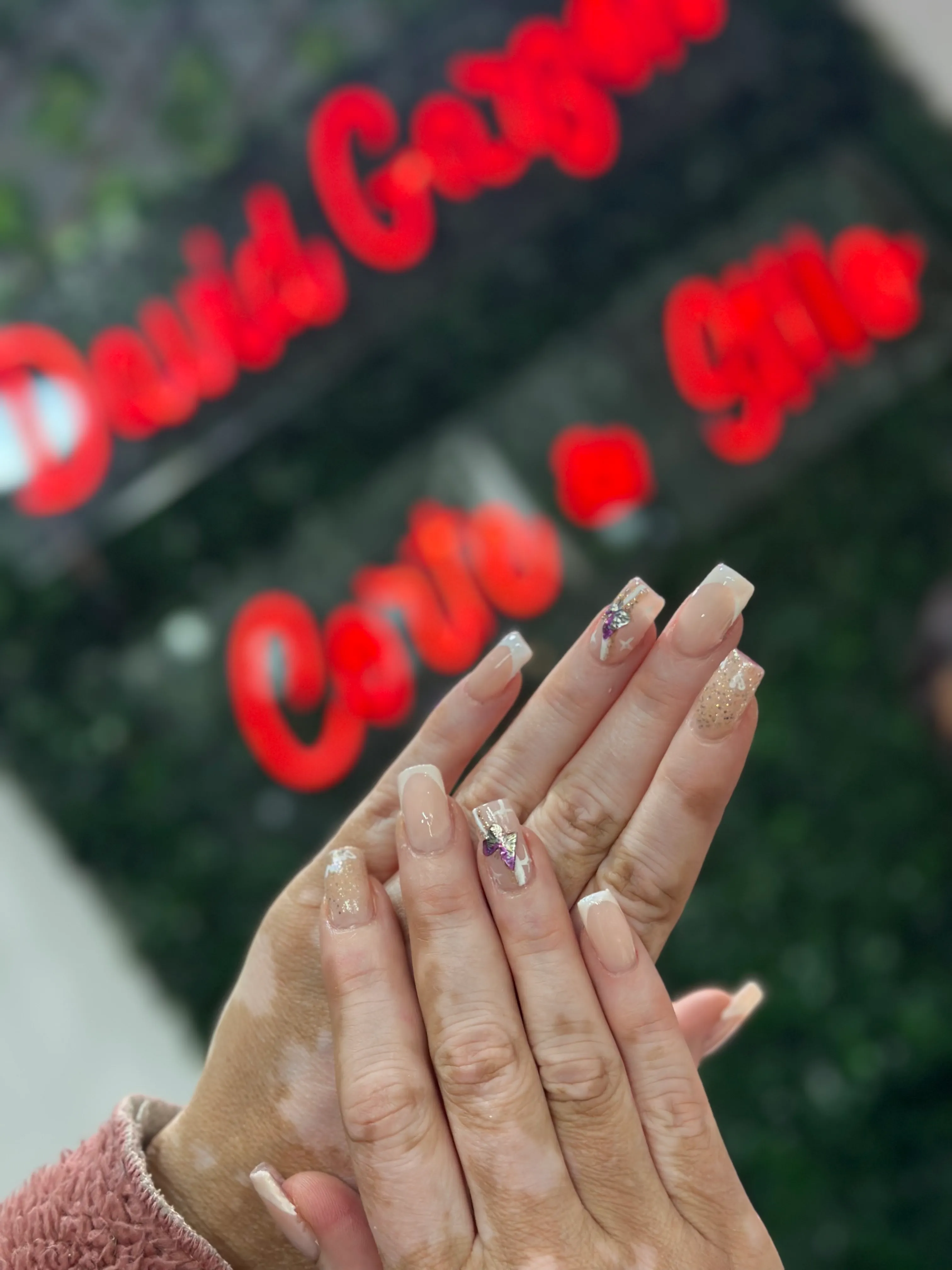 manicura tradicional y pedicura