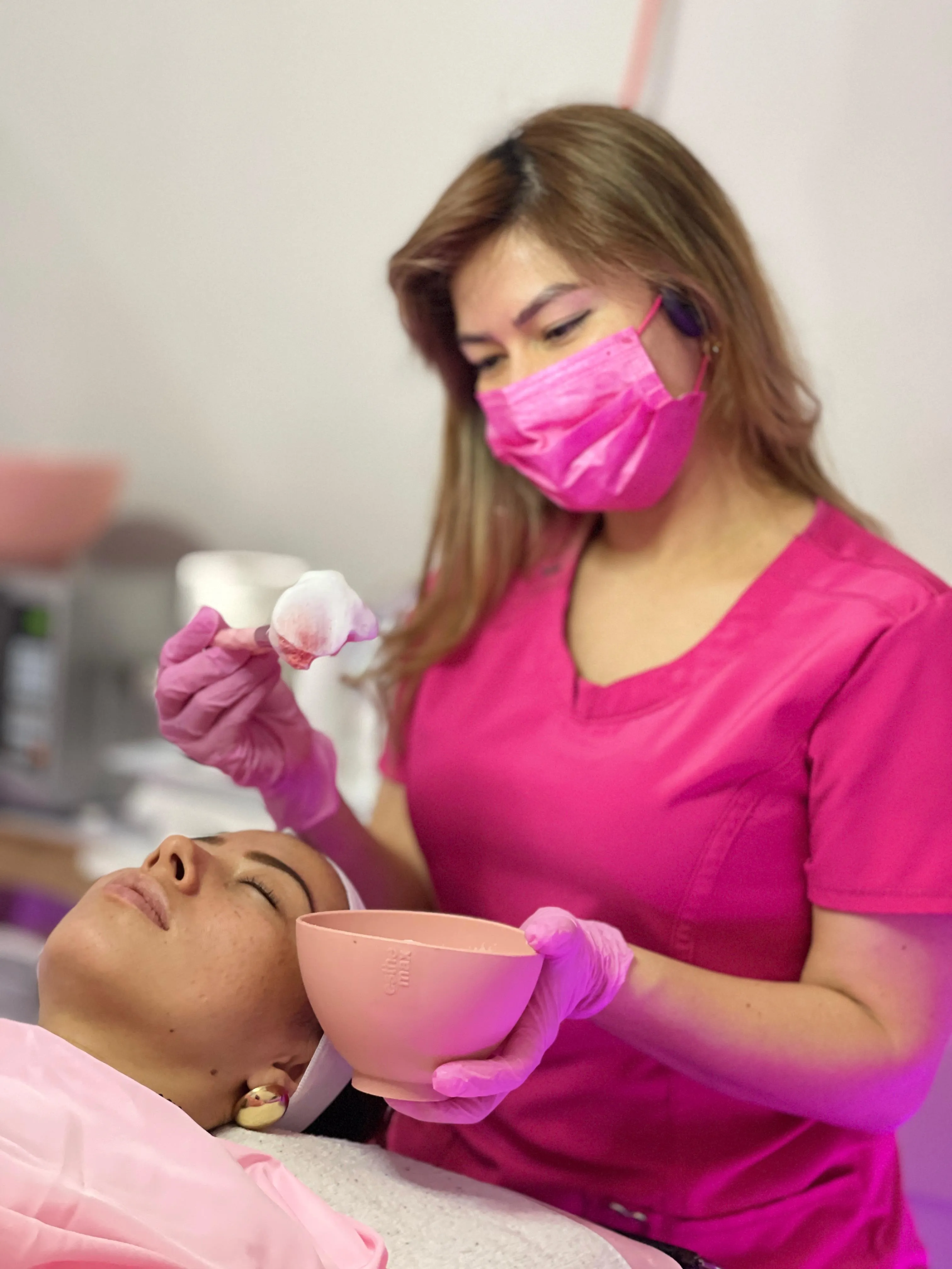 Limpieza Profunda  con Peeling de Mandélico - Imagen 1