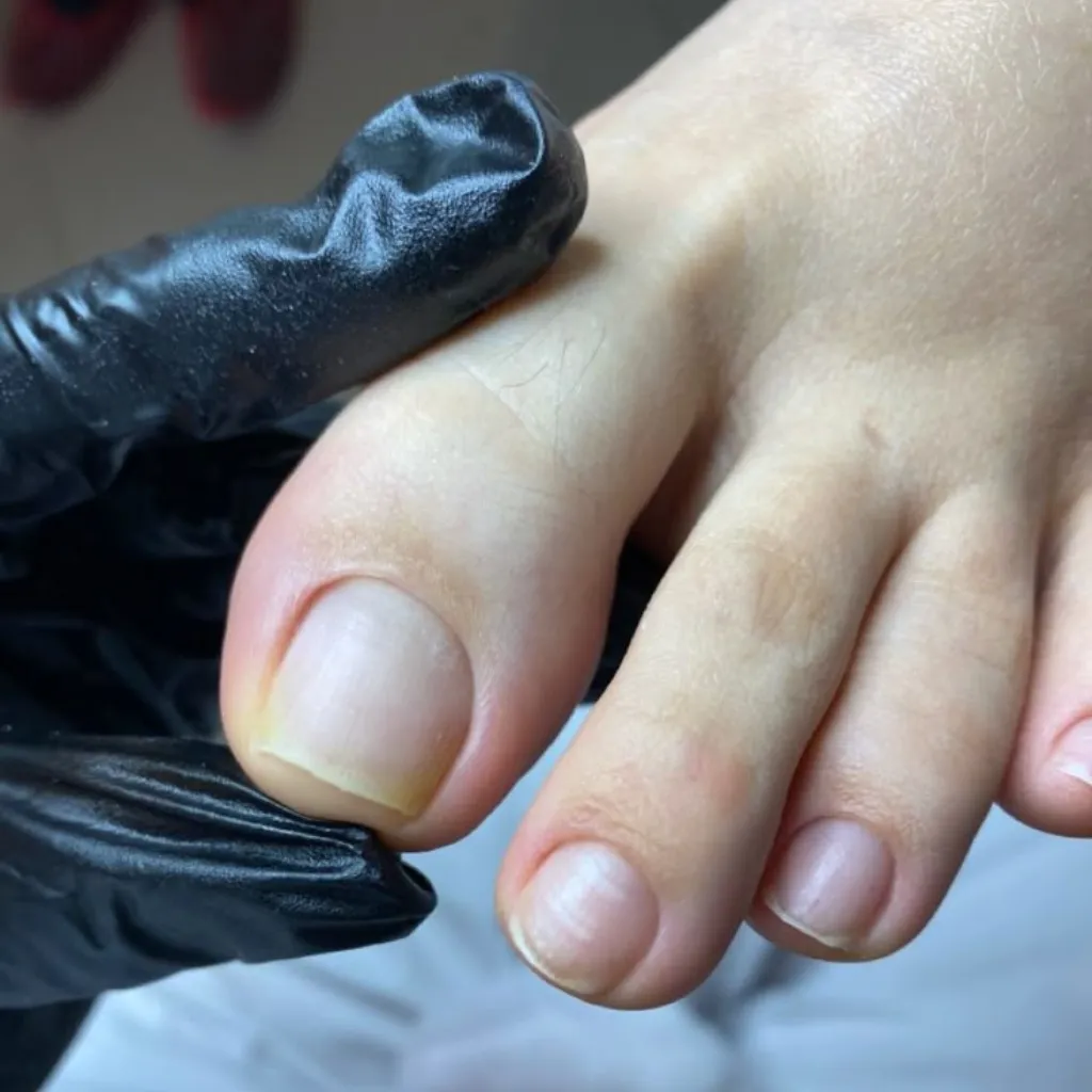 PEDICURE TRADICIONAL  CON JULIANA