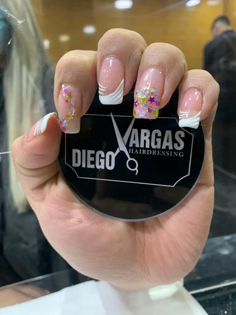 MANICURE SEMIPERMANENTE DAMA