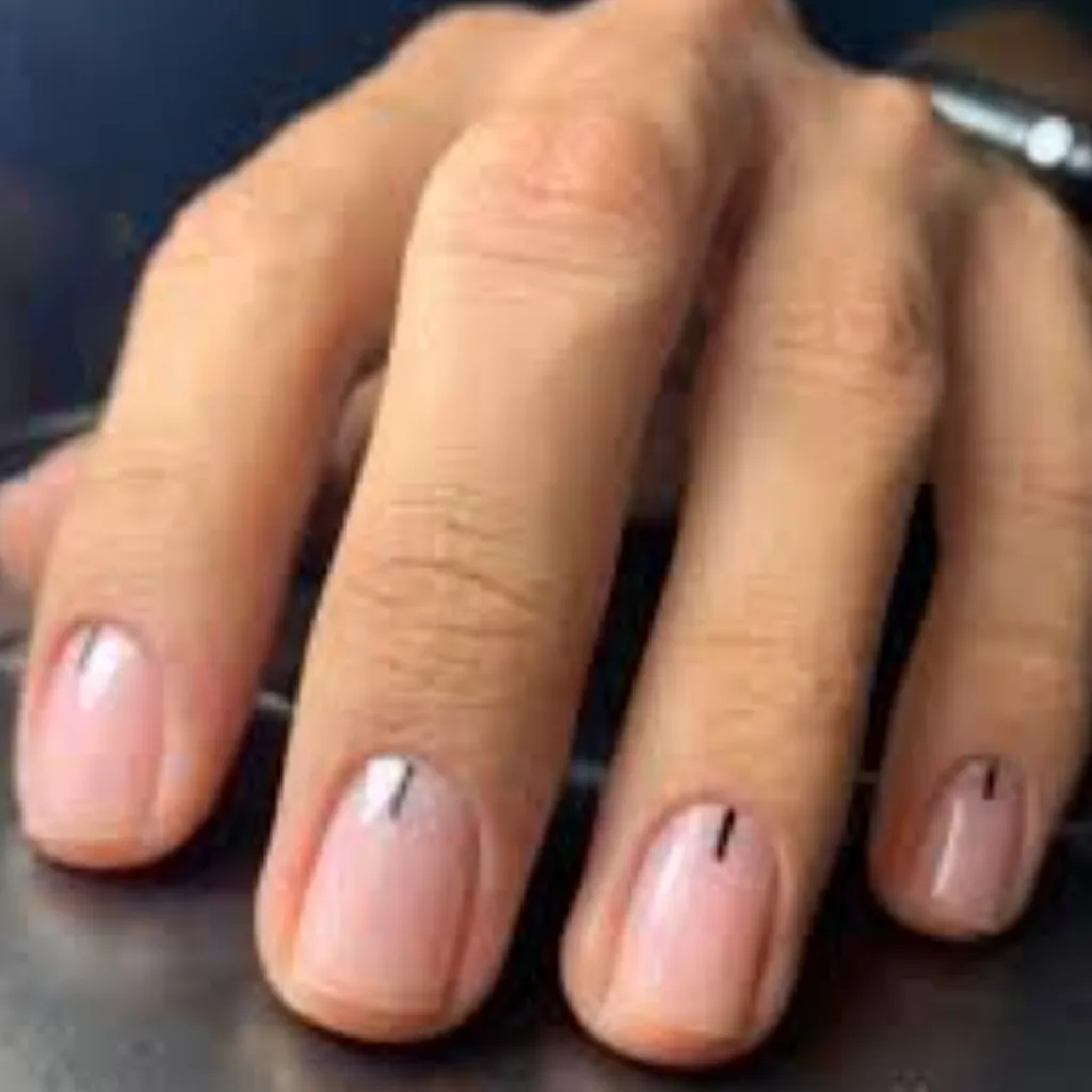 MANICURE TRADICIONAL HOMBRE CON JULIANA 