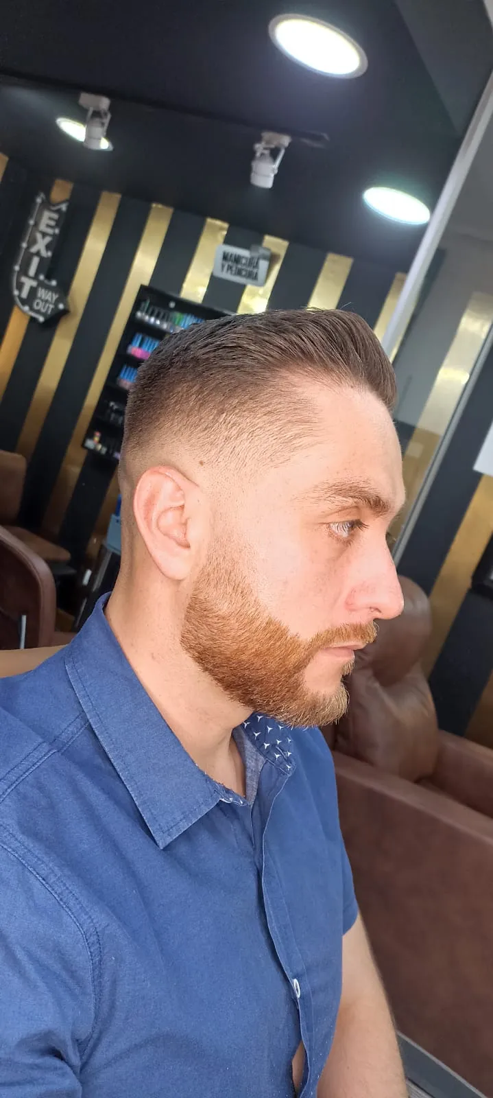 ARREGLO Y PERFILADO DE BARBA CON ANDRÉS