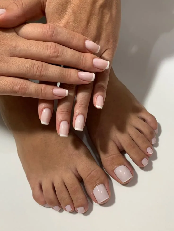 Manicure y Pedicure Tradicional