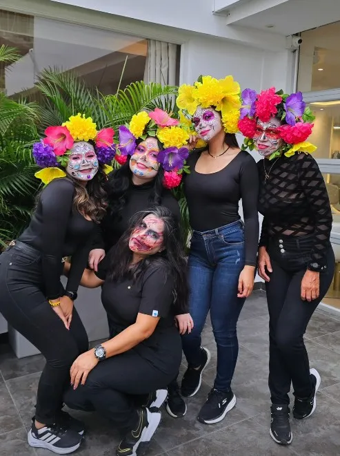 Maquillaje Artístico (Sin Pestañas)