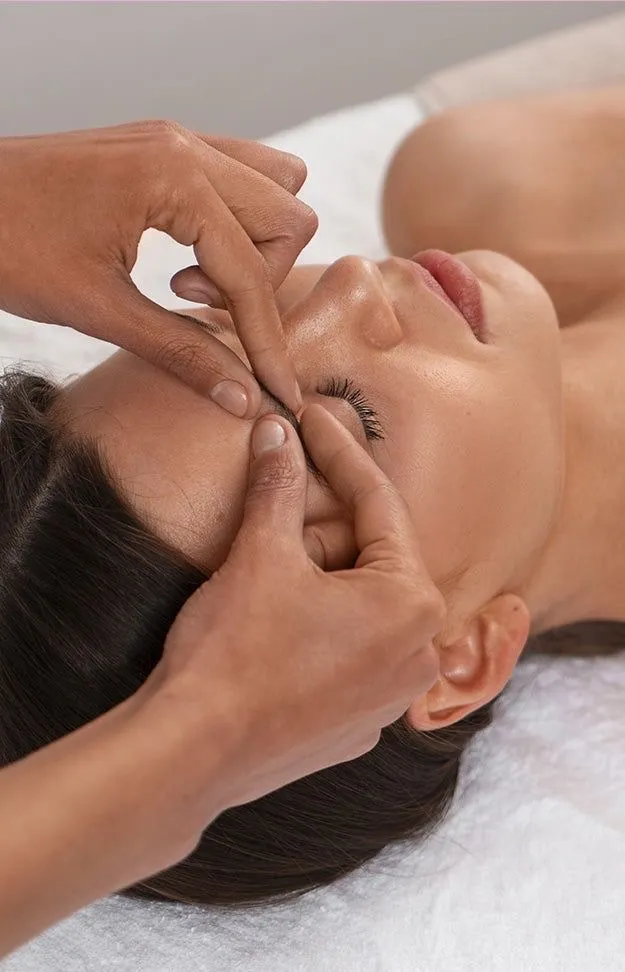 MASAJE FACIAL SHIATSU